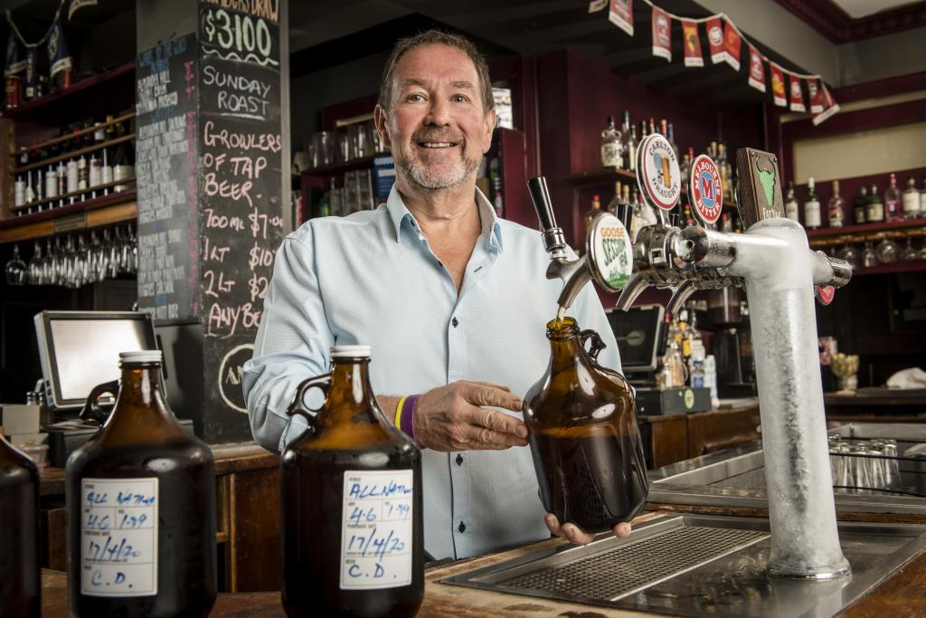 Takeaway Tap Beer To Help Pubs Survive Coronavirus Crisis Carlton United Breweries Cub